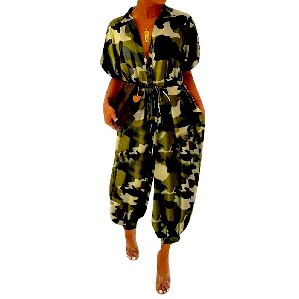 Women’s Army Camouflage Baggy Jumpsuit.